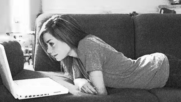 Why we don’t read the same way online as we do on paper.